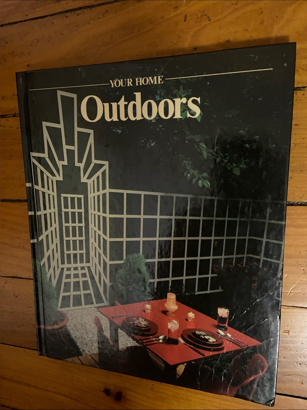 Home garden yard Outdoors outdoor space DIY design make build decorate Book fix